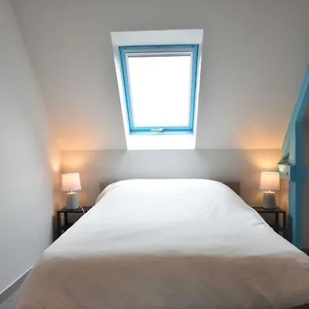 Spacious In With Terrace Feriehus *