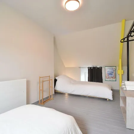 Spacious In With Terrace